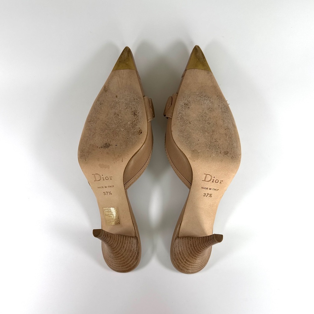 Vintage Dior tan leather pointed-toe mule heels with D buckle, size US 7 - Picture 6 of 8